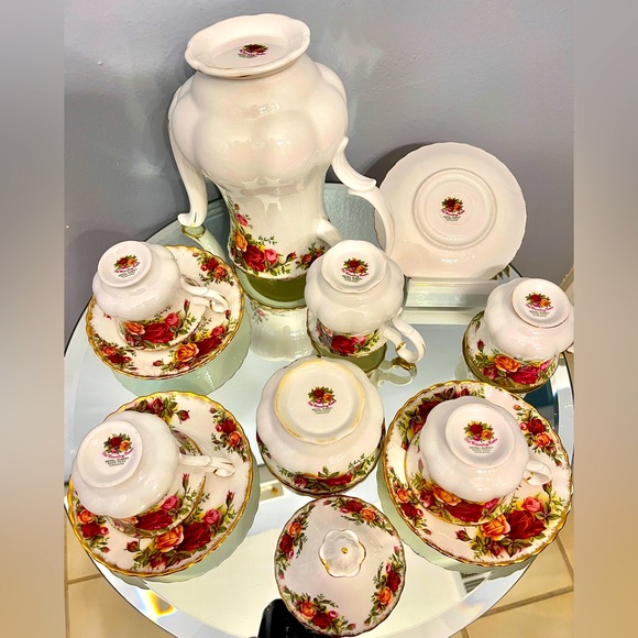 Royal Albert 11 Pc ‘62 “Tea for 4” Vintage Bone China Old Country Roses MintCond - Picture 10 of 16